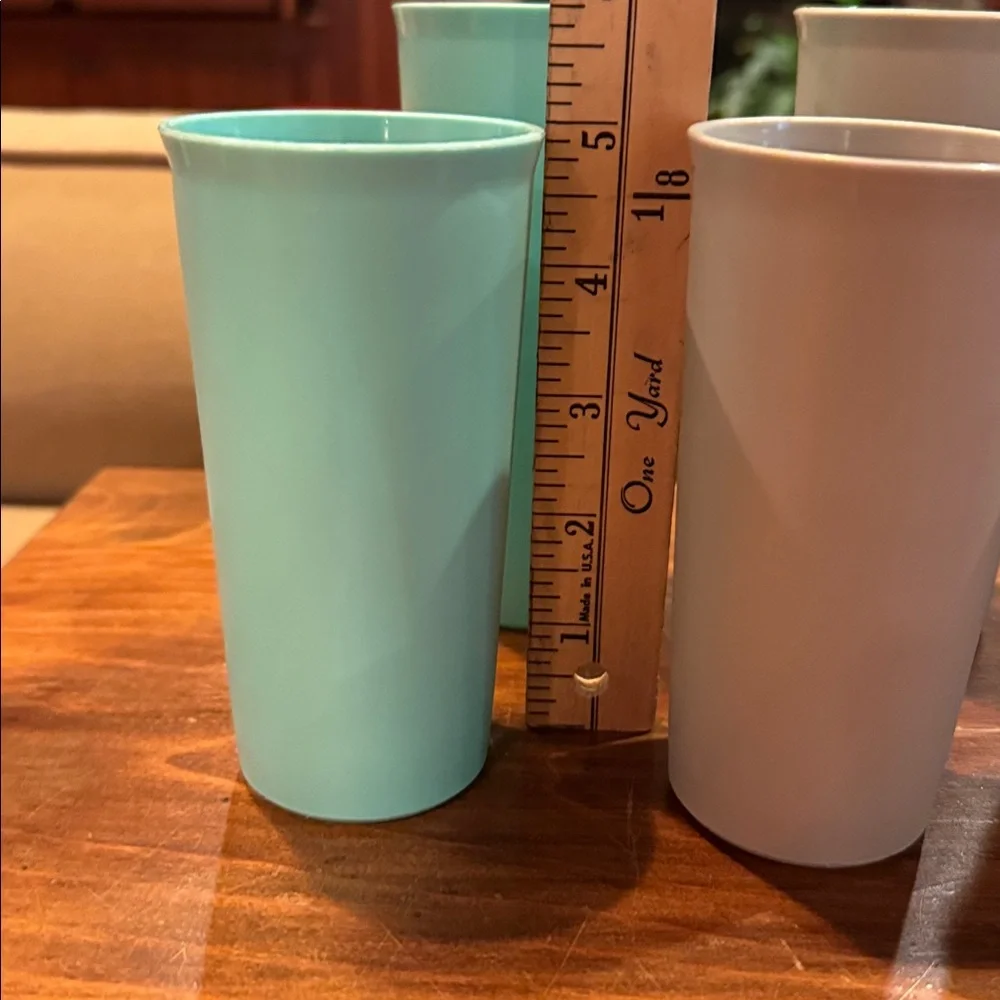 TUPPERWARE Tumblers Glasses Set of 8 Two Sizes 6” 5” Tall Colors Unbreakable